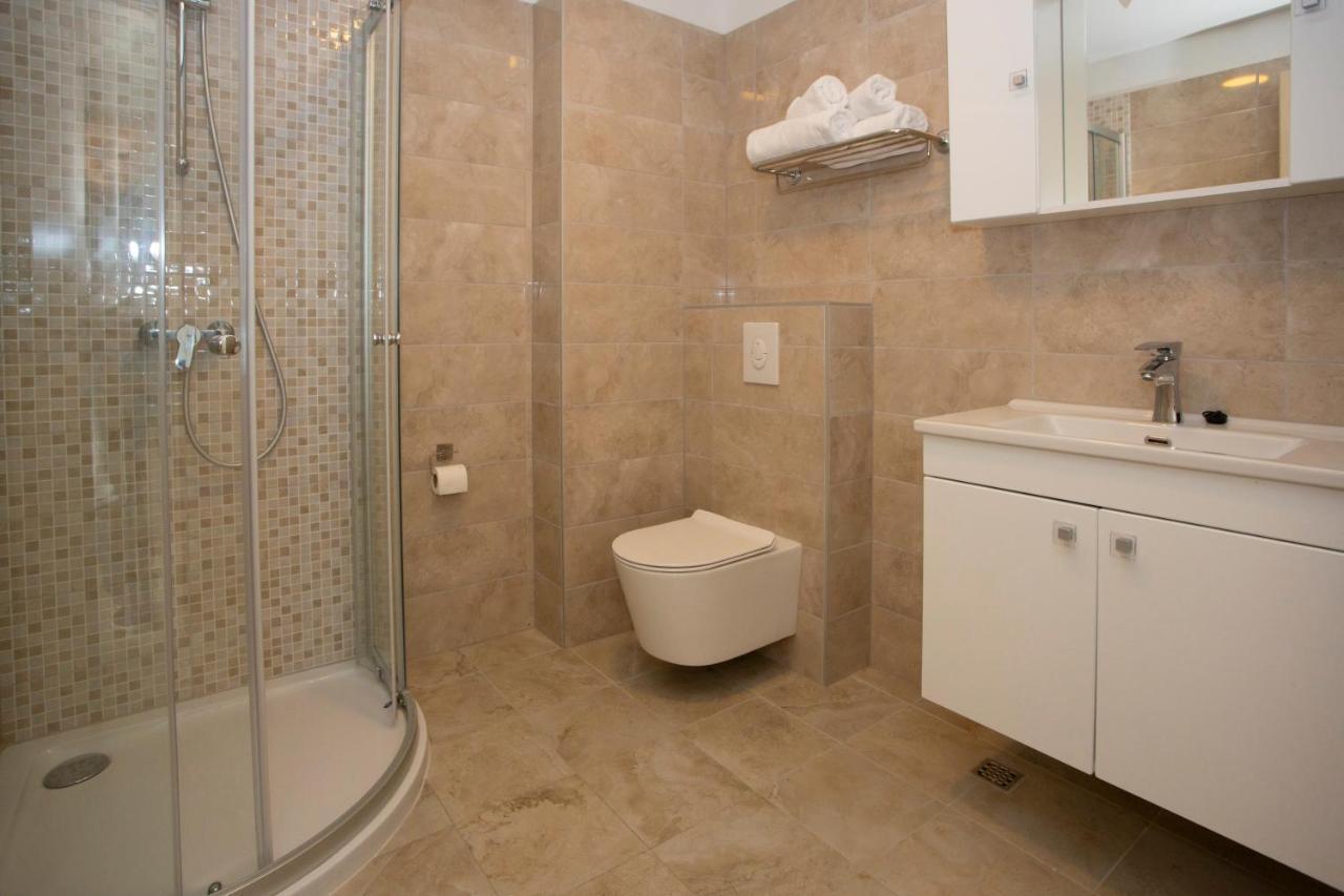 Apartments Medvidovic Baška Voda Eksteriør billede