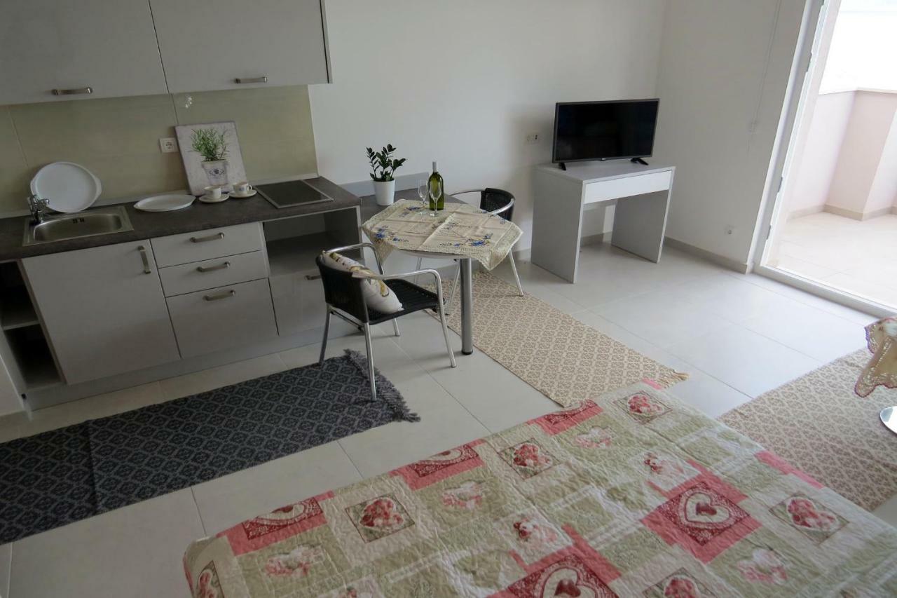 Apartments Medvidovic Baška Voda Eksteriør billede